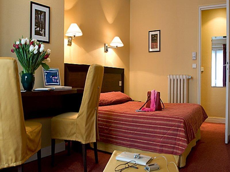 Idol Hotel Париж Екстер'єр фото
